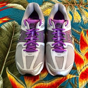 Nike Zoom Vomero 6 Sneakers Athletic Running Shoes Women's Size 10.5 EUC